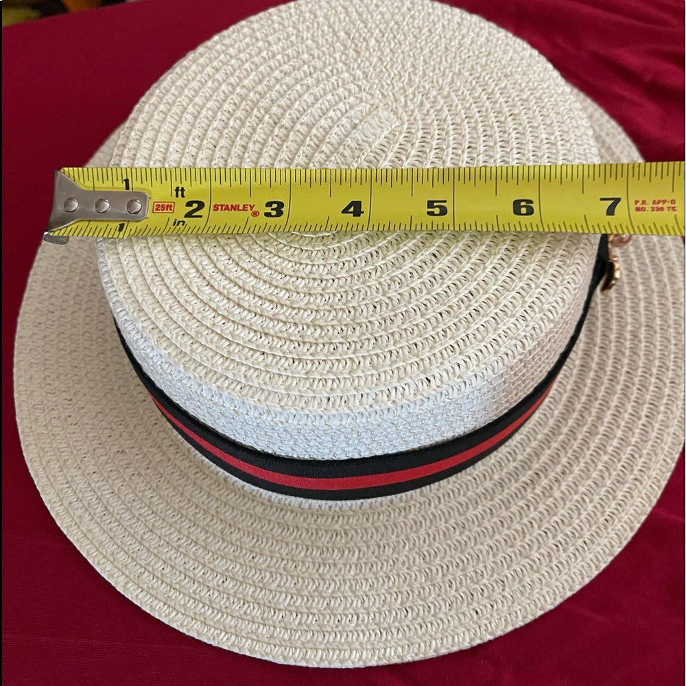 White Hat With Red & Blue Band. Gold Pearl & Dazzle Bee Broach On Side - Picture 6 of 7